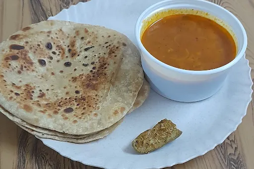 3 Plain Paratha With Aloo Ki Rasili Sabji