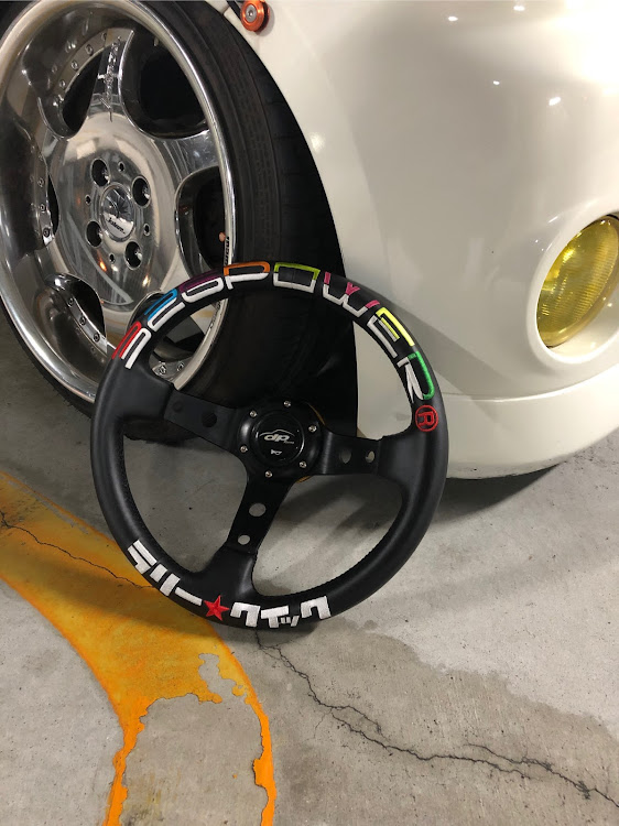ムーヴラテの326power・ステアリング交換に関するカスタム事例の投稿画像1枚目