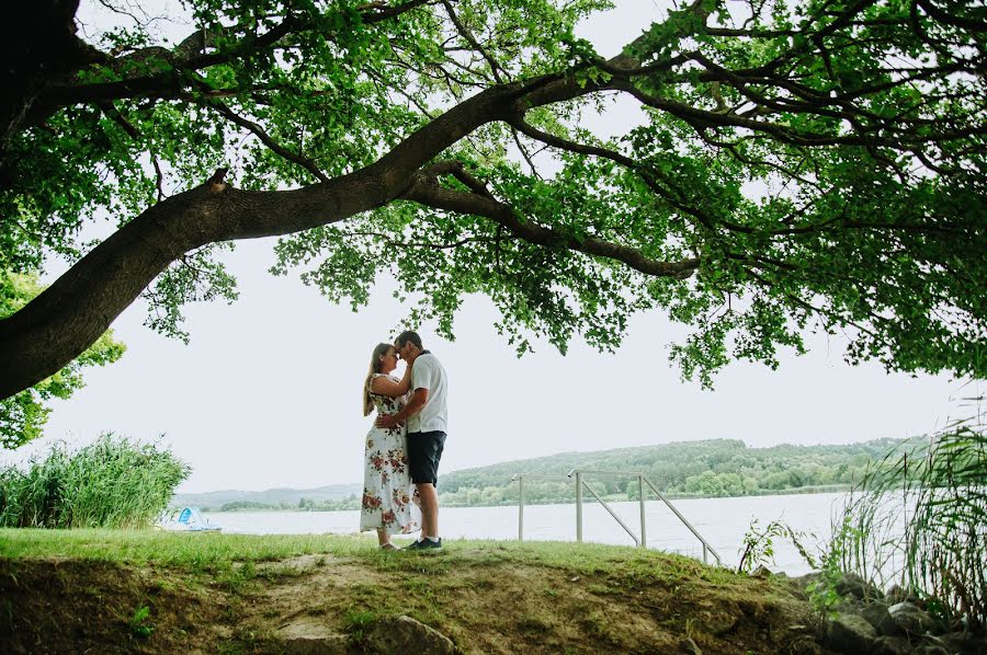 Fotografo di matrimoni Gábor Badics (badics). Foto del 30 marzo 2021