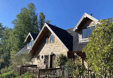 Farmhouse with garden 2