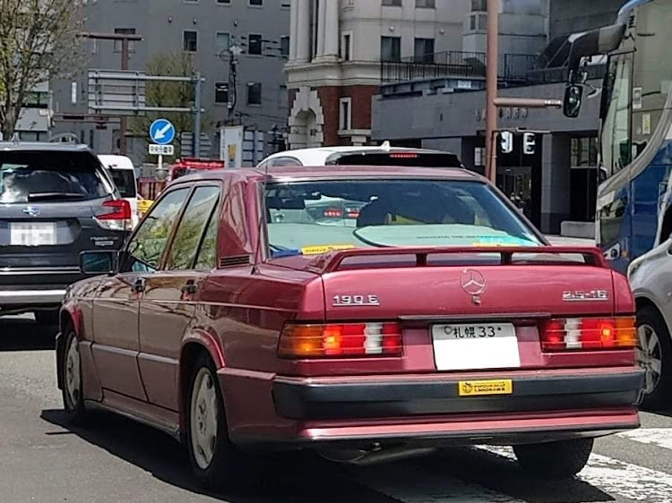 B3セダンの今日の8台・生存確認　生きてますよ〜・札幌は新緑の季節に関するカスタム事例の投稿画像3枚目