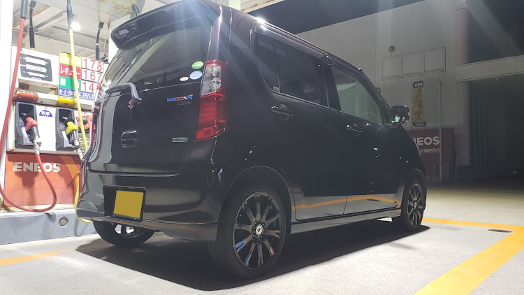 ワゴンRの爆光ウインカー・ガソスタは盛れる？に関するカスタム事例の投稿画像3枚目