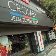 Cromby Jeans Factory Outlet photo 2