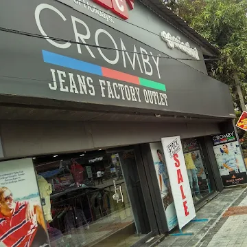 Cromby Jeans Factory Outlet photo 