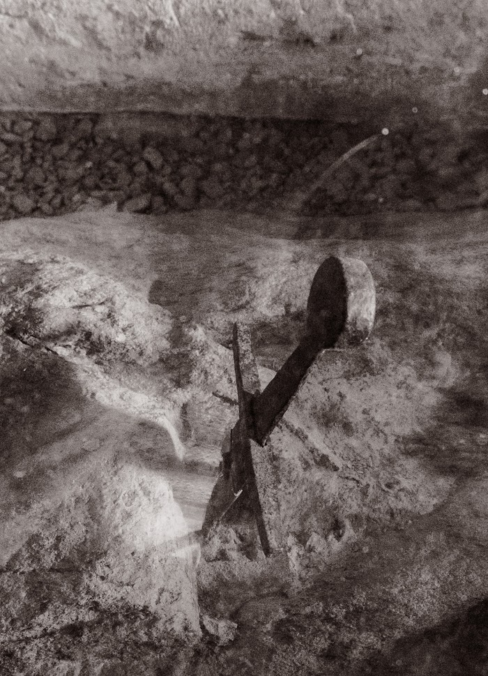 La spada nella roccia, Rotonda di Montesiepi, Abbadia di San Galgano