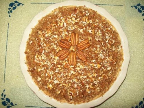 Caramel Apple Pecan Crunch Pie