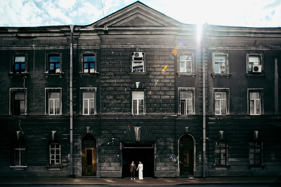 Fotógrafo de casamento Sasha Titov (sashatit0v). Foto de 8 de janeiro 2021