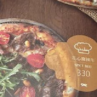 堤諾比薩  Tino's Pizza Cafe(台南崇學門市)