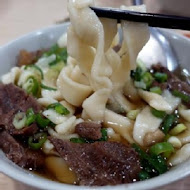 建宏牛肉麵