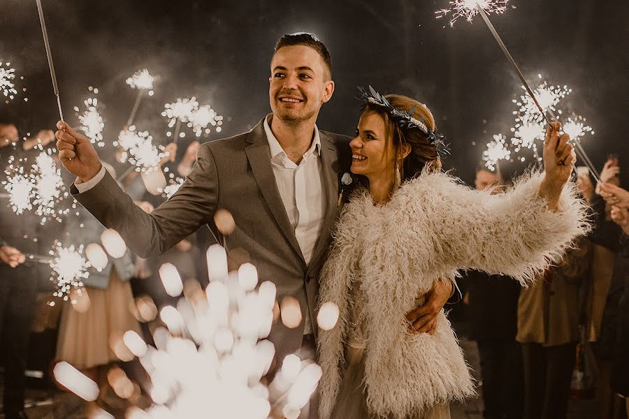 Fotógrafo de bodas Valentina Sidorova (cosmopolitphoto). Foto del 2 de julio 2018