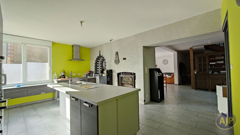 Vente maison 7 pièces 199 m² à Moisdon-la-Rivière (44520), 159 500 €