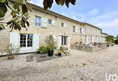 Maison avec piscine et terrasse 2