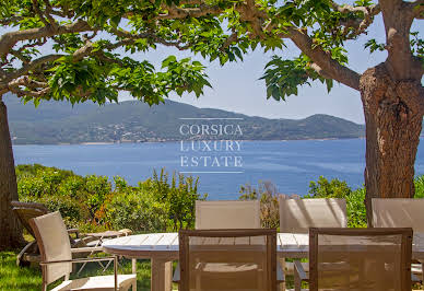 Maison avec piscine en bord de mer 8