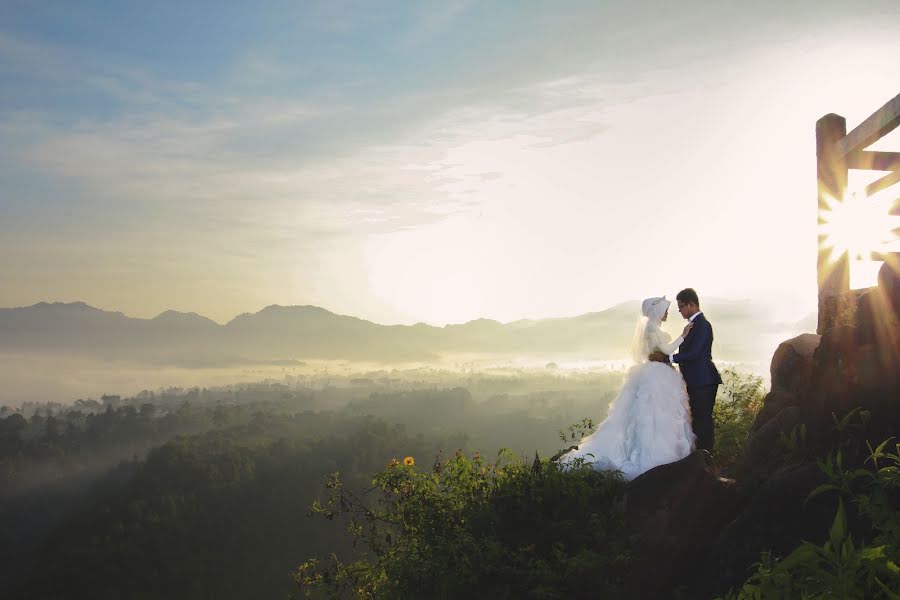 Fotograful de nuntă Yuga Ramdhani (yugaramdhani). Fotografia din 1 septembrie 2022