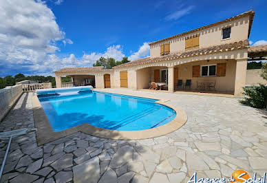 Villa with pool and terrace 18