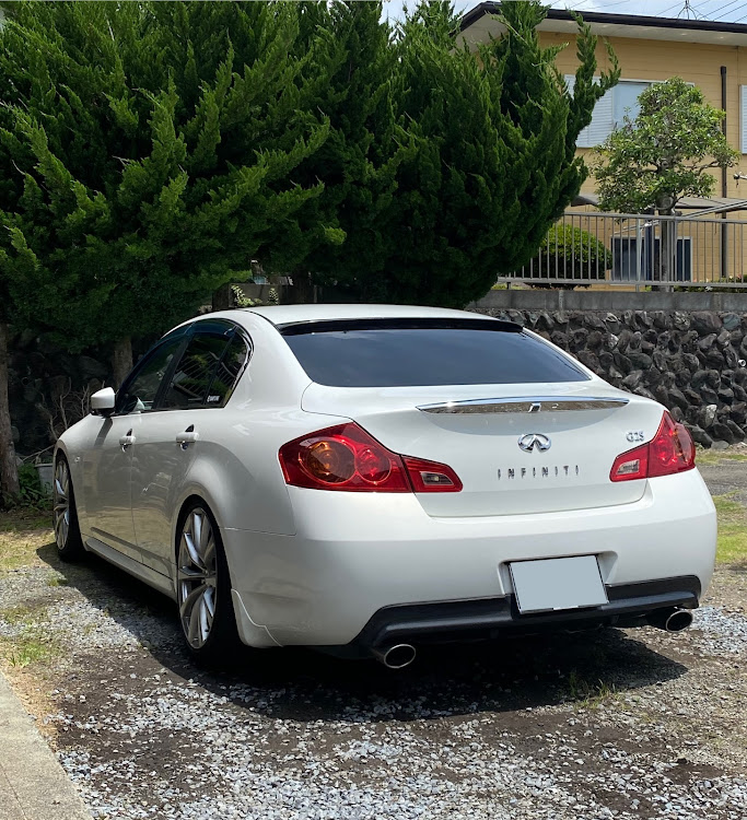 スカイラインのINFINITI G25・車高調整・ポジション球交換に関するカスタム事例の投稿画像9枚目