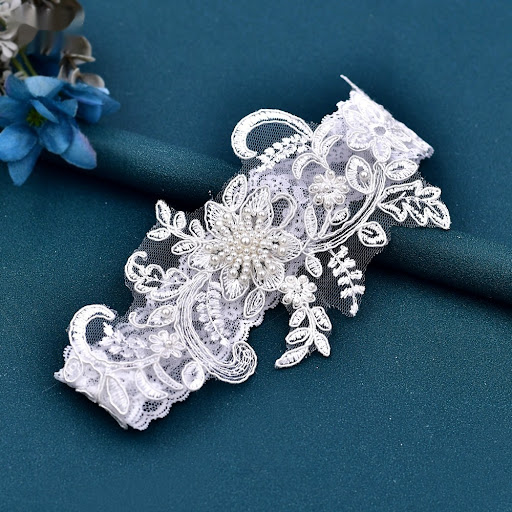 Title 1, Sexy Lace Flower Pearl Leg Ring. Enhance your a...