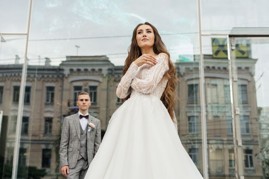 Fotógrafo de casamento Alla Odnoyko (allaodnoiko). Foto de 28 de setembro 2021