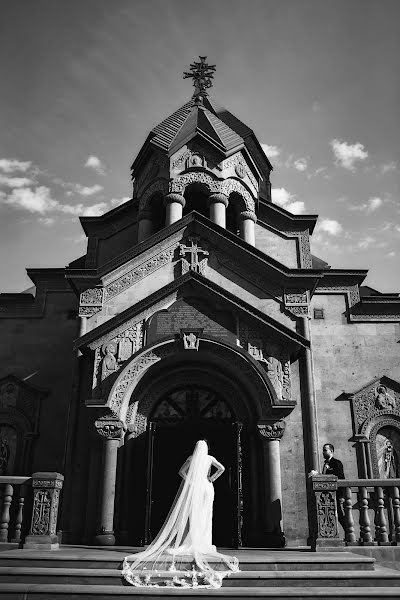 Fotógrafo de casamento Andrey Savchenko (twinsweddings). Foto de 16 de fevereiro 2022