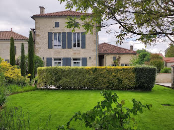 maison à Loiré-sur-Nie (17)