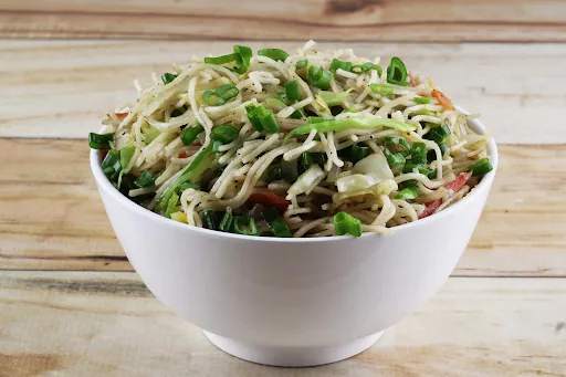 Veg Hakka Noodles