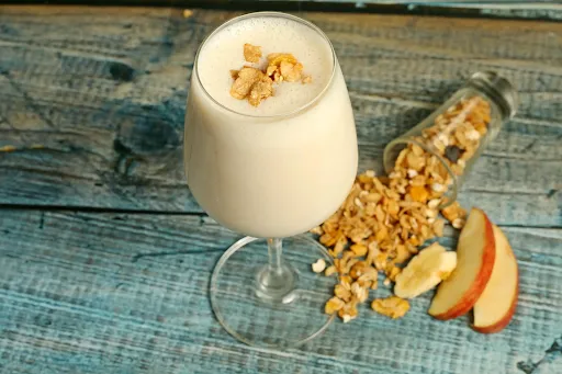 Apple Banana Museli Smoothie