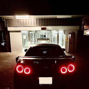 NISSAN GT-R R35