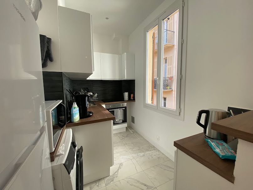 Location meublée appartement 3 pièces 65 m² à Nice (06000), 1 500 €