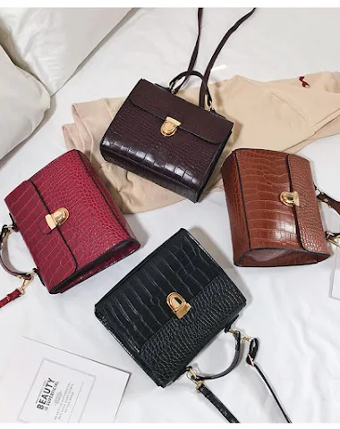 Small single shoulder messenger bag - 0