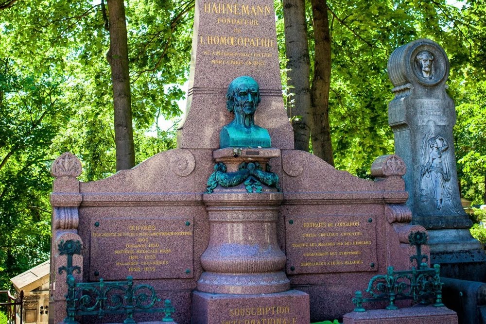 Père-Lachaise, onde os mortos nunca descansam