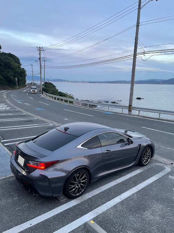 RC Fのレクサス・RCF・志賀島・麺屋伍利羅・今日から休み！😆に関するカスタム事例の投稿画像3枚目
