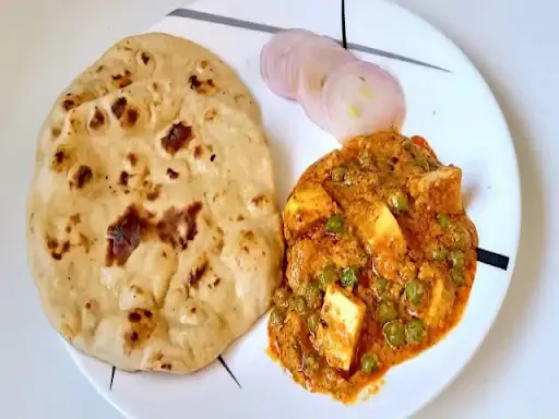 Paneer Angara With 4 Butter Tawa Roti