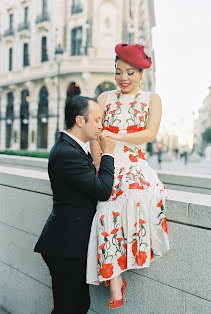 Wedding photographer Olya Kobruseva (leeloothefirst). Photo of 26 November 2021