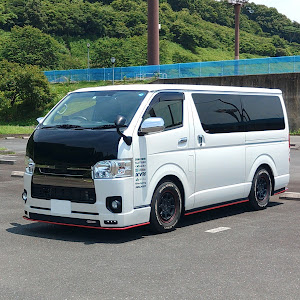 ハイエースバン TRH200V