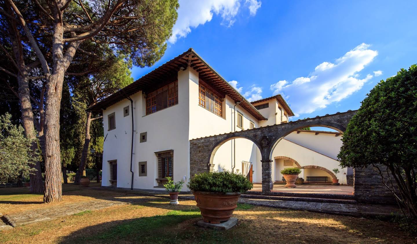 Villa with pool and garden Florence