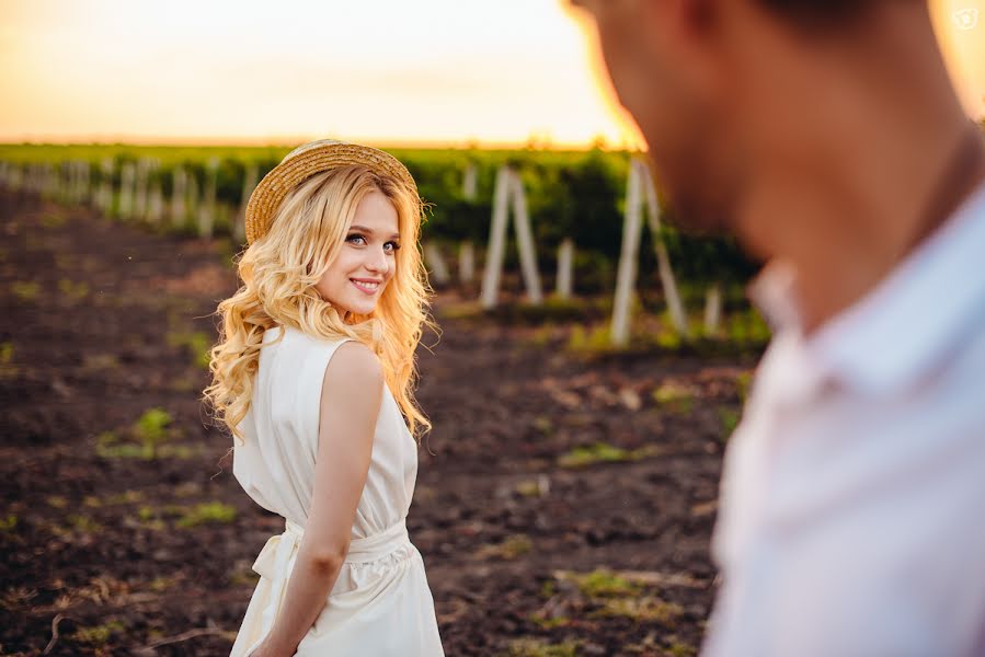 結婚式の写真家Aleksandr Medvedenko (bearman)。2016 8月3日の写真