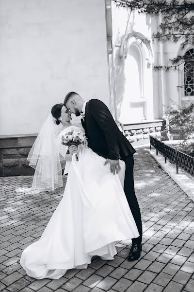 結婚式の写真家Elizaveta Artemeva (liza1208)。2023 8月30日の写真