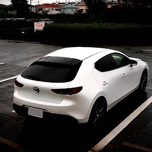 MAZDA3