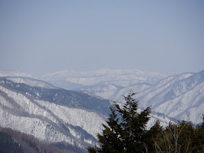 金剛堂山（中央）