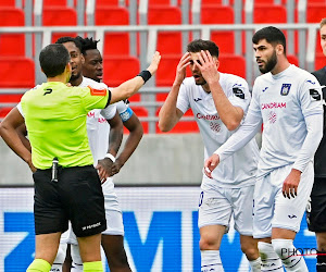 🎥 Ex-speler Anderlecht scoort een van de meest belachelijke owngoals van het jaar