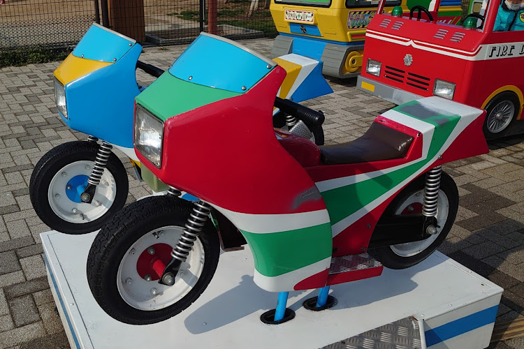 ジェイドの２年ぶりの淡路島・セカンドバイク欲しい・シャア専用ザクに関するカスタム事例の投稿画像2枚目