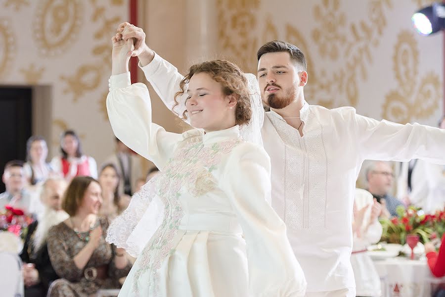 Photographe de mariage Yuliya Karaulova (juliamolko). Photo du 1 juillet 2019