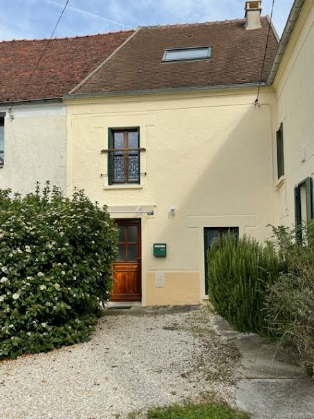Location  maison 3 pièces 44 m² à Boissy-le-Châtel (77169), 694 €