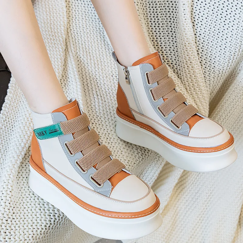 Scarpe casual da donna in vera pelle con soletta rialzante a piattaforma, per aumentare altezza e comfort, perfette per la primavera