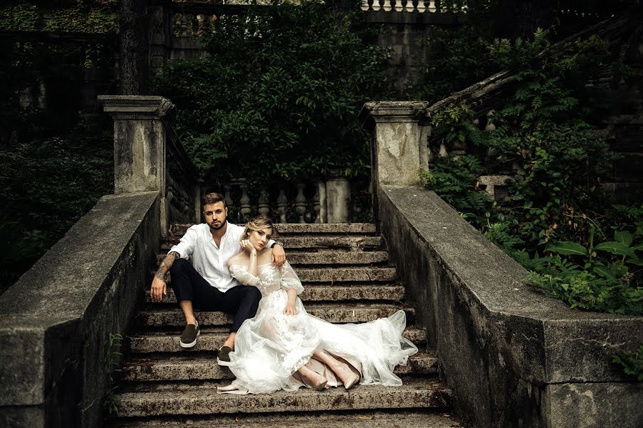 Fotógrafo de casamento Konstantin Tarasenko (kostya93). Foto de 26 de julho 2019