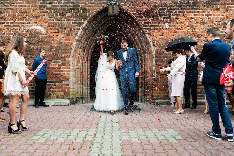 Fotograful de nuntă Łukasz Peszko (peszkostudiofoto). Fotografia din 1 octombrie 2019