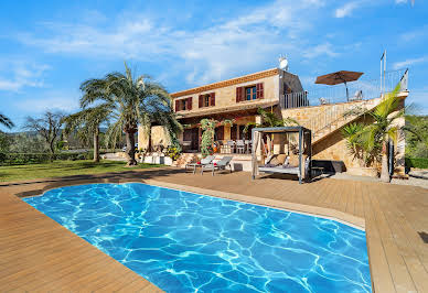 Maison avec piscine et jardin 2