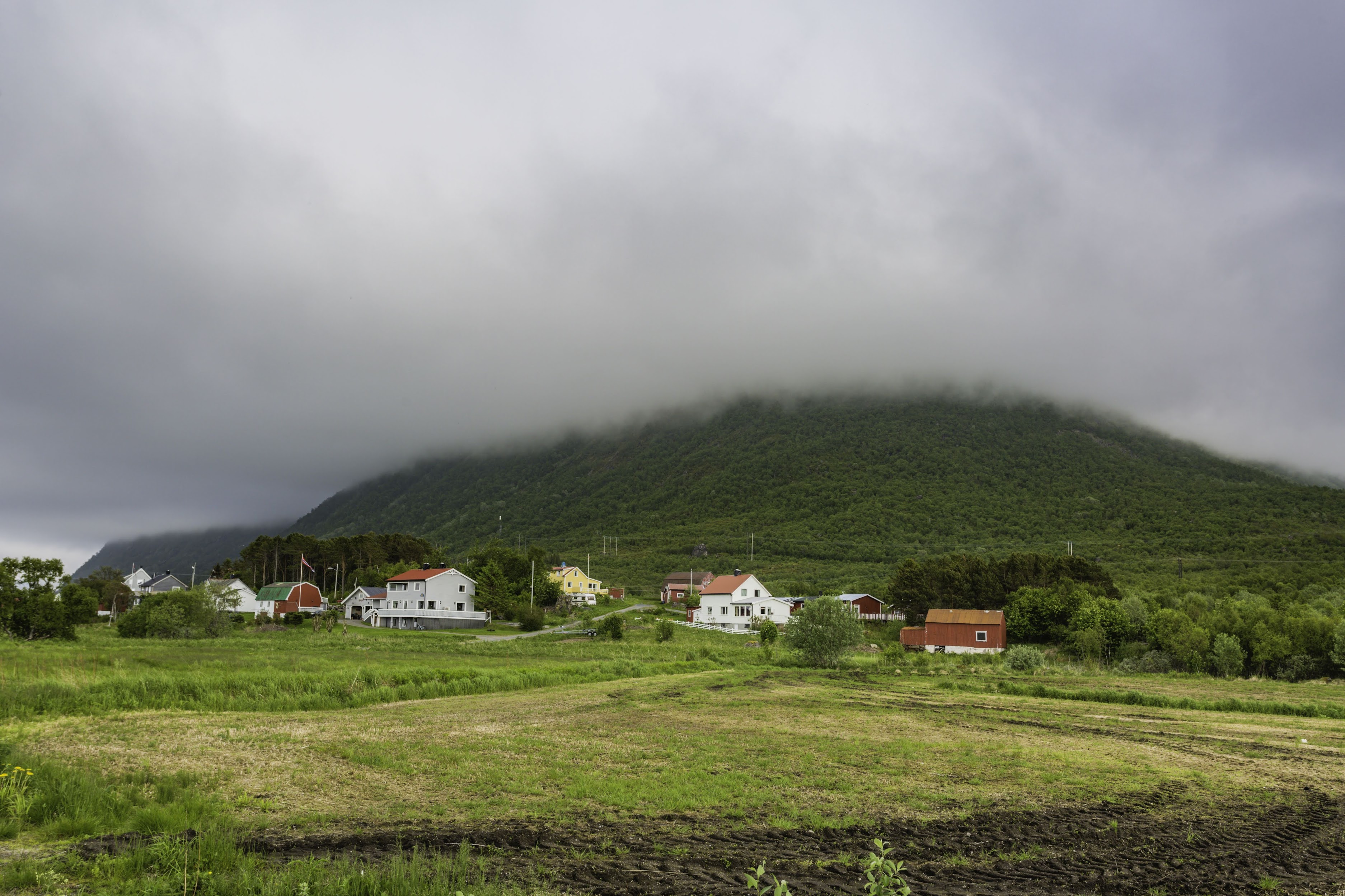 Острова в облаках. Отложенные маршруты (Svartisen, Værøy, Trollfjordhytta - много фото)