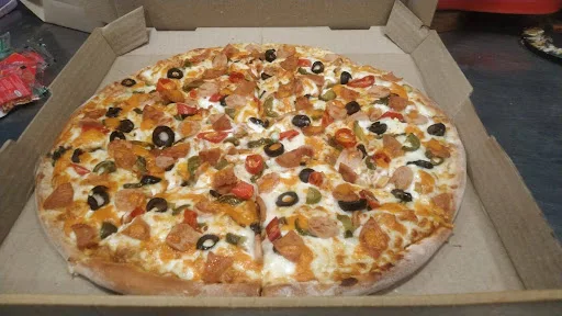Peri Peri Chicken Salami Pizza