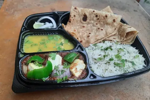 Paneer Tawa Masala Thali